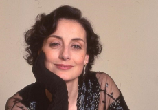 Retrat de Carme Elias. Fotografia: Pilar Aymerich. Fons del MAE (Institut del Teatre)