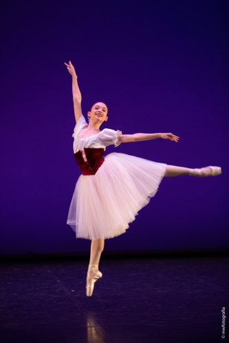 Pràctiques escèniques de dansa clàssica curs 2017-18. Imatge: Mariona Olmos