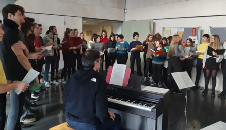 Cantada de nadales del curs 2019-2020 a càrrec de l'alumnat de primer de l'ESAD