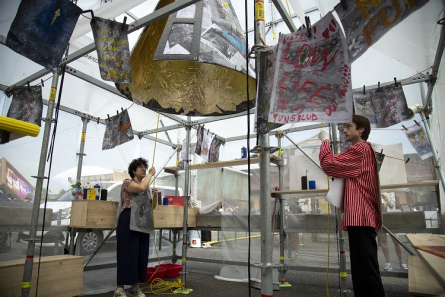 El cant de la Sibil·la és la instal·lació presentada a la secció «Estudiants» de la PQ23. .Fotografia: Joan Martínez Riera