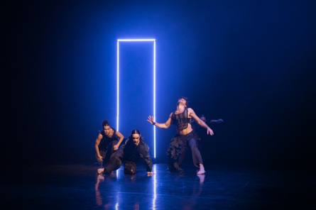 Liminalia, d'Ignacio J. Cabello, coreografia guanyadora del Premi SAT! Sant Andreu Teatre. Fotografia: Anna Fàbrega