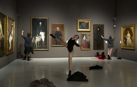 Alumnat del CPD ballant al MNAC en la primera edició del Museu Dansat