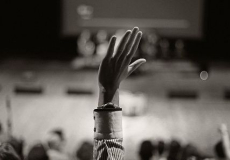 Espectacle "Pendiente de voto", de Roger Bernat