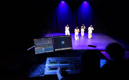 Imatge del Transversal 2023 amb alumnat ESTAE i alumnat CSD