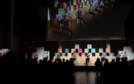 IT Dansa durant l'actuació al Paranimf. Fotografia: Diputació de Barcelona