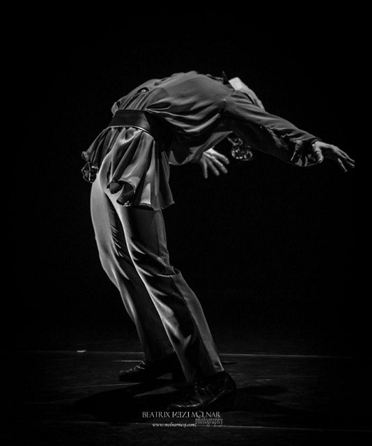 Yoel Vargas ballant "La Flor de Granada"