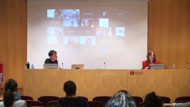 Imatge de la primera sessió del Fòrum de pedagogia del CSD amb Concha Fernández i Aimar Pérez Galí