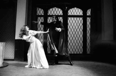 Drácula. ©Pilar Aymerich. MAE. Institut del Teatre.